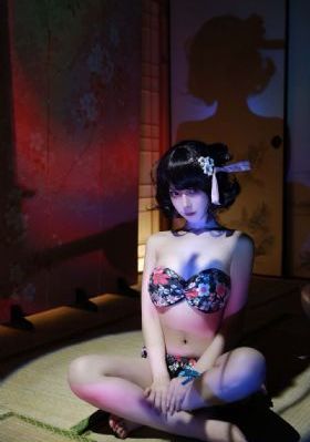 邻居的玉足脚让我爽半天_最近手机在线观看